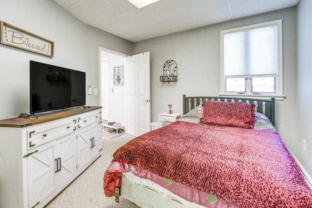 Spacious Riverfront Home w/ Dock in St Clair!