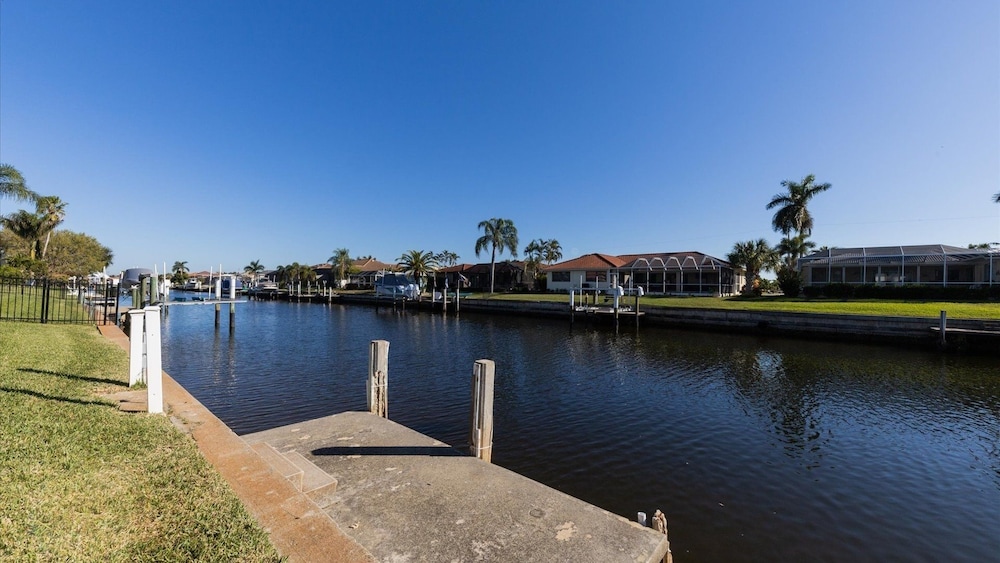 Punta Gorda Isles Private Pool/spa Home On Canal/ Bikes 3 Bedroom Home