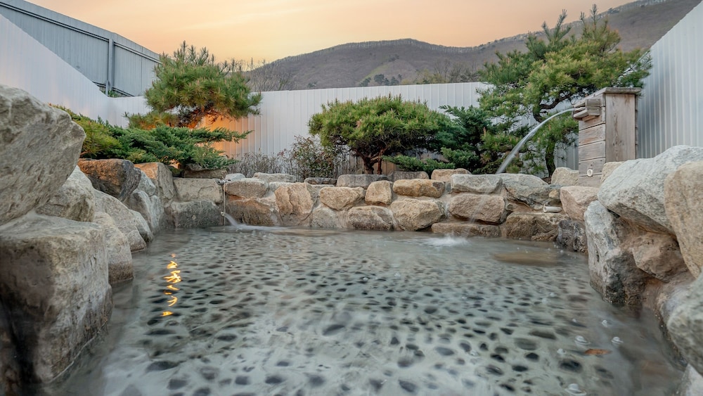 Laetari Pension, Gyeongju