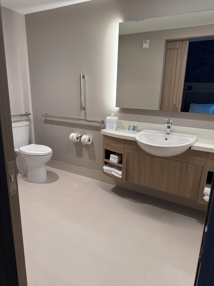 Springhill Suites By Marriott Fargo