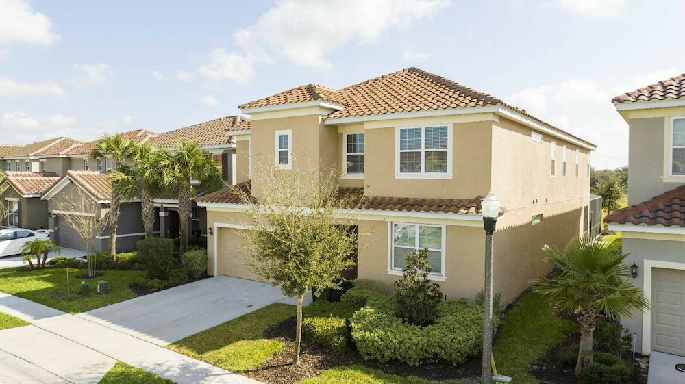 Solterra 12bd 11 5bat Sleeps24 Disney Pool Spa