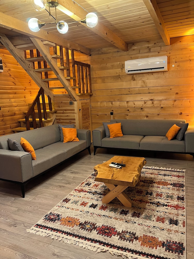 parla dağ evi