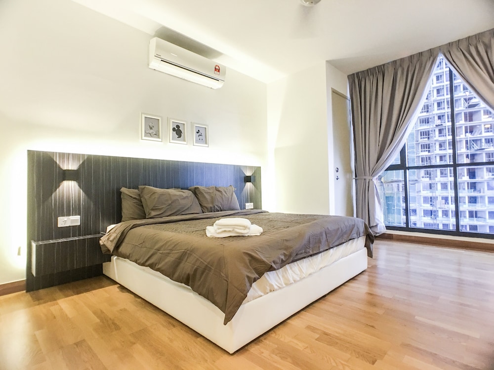 The Nest KL Gateway