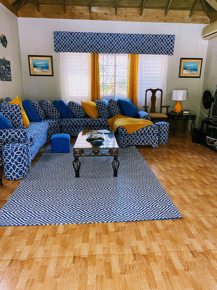 Ironshore Sugarmill Villa W Private Pool 6 Bedroom Villa