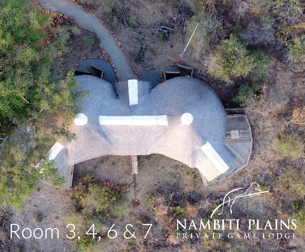 Nambiti Plains Private Game Lodge