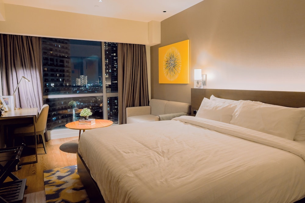 Hotel Residences at Acqua