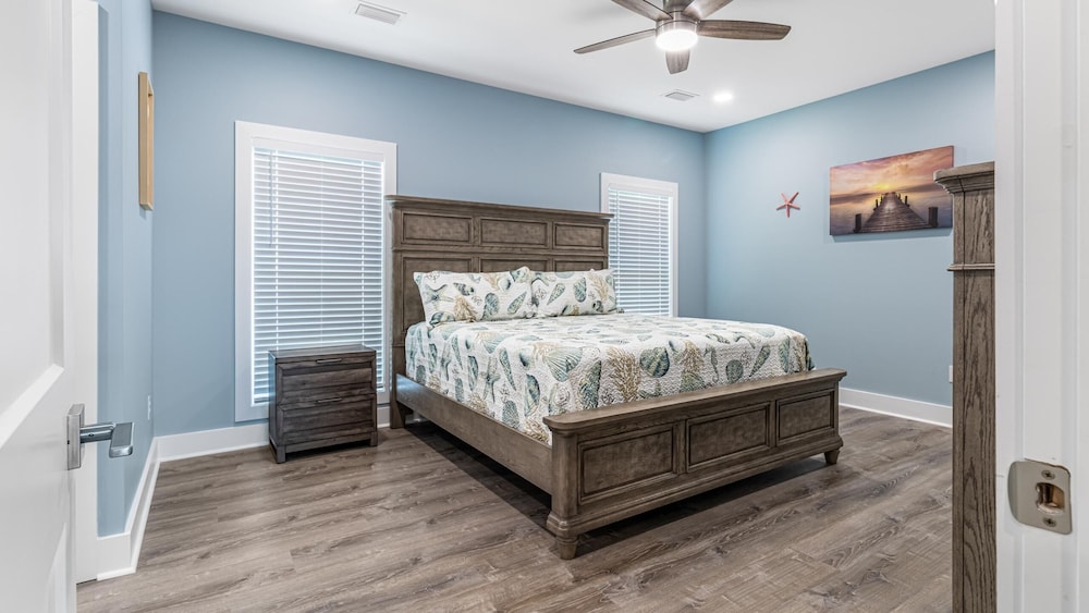 Dreezy's Hideaway by Southern Vacation Rentals