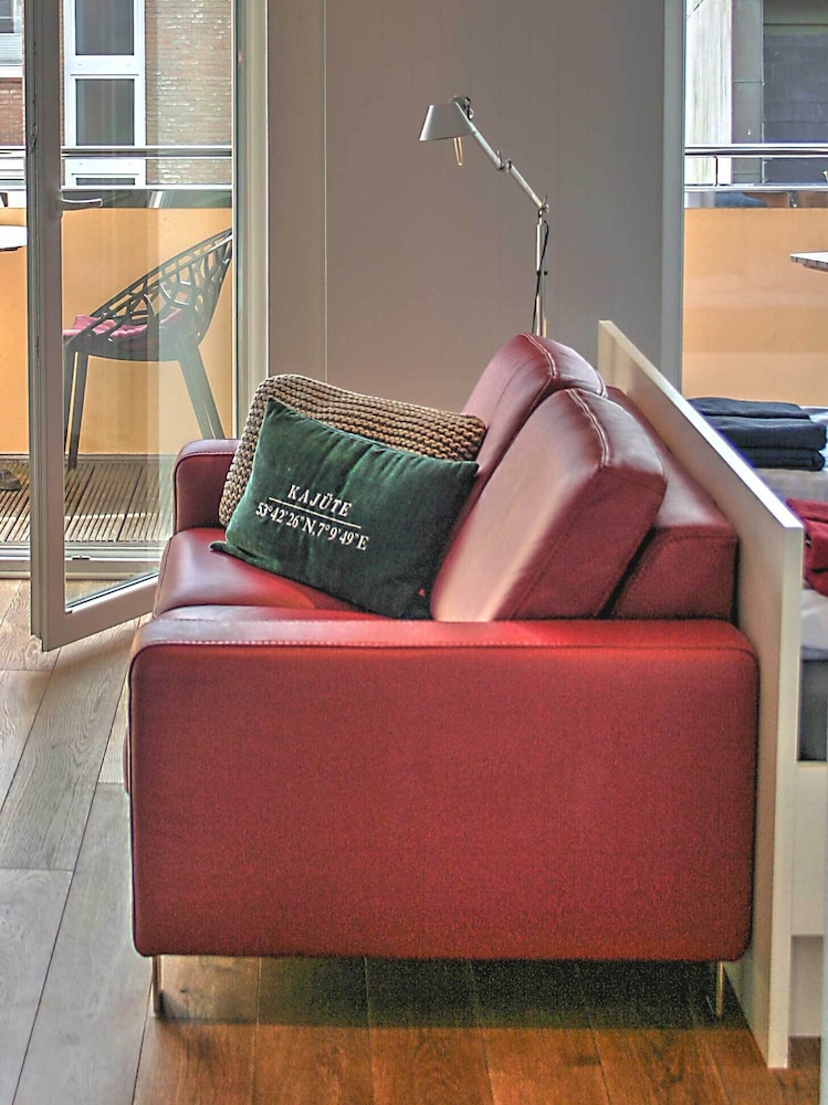 ney.land apartments