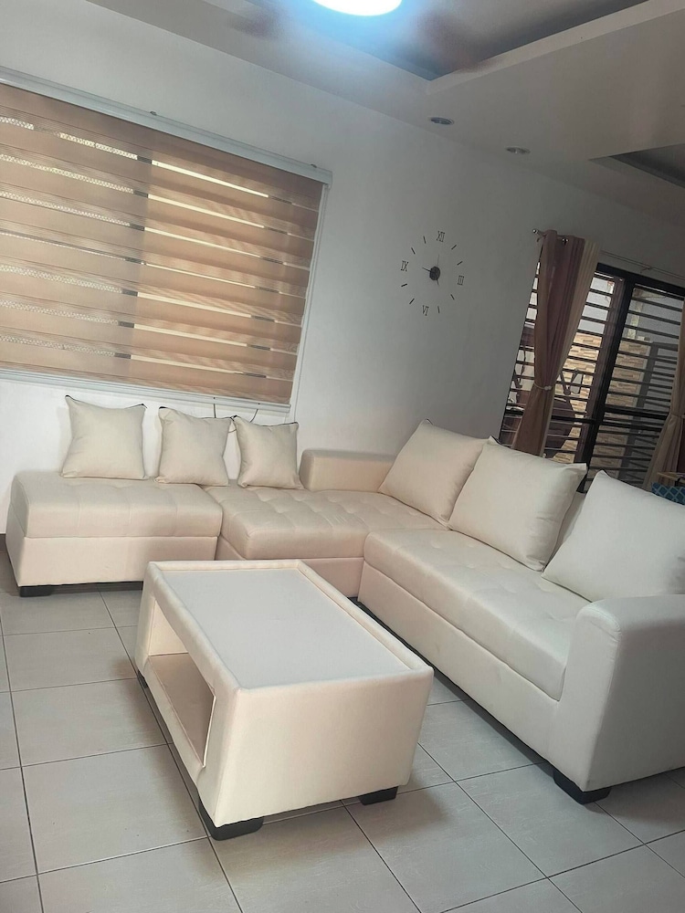 Elisha's Staycation Place-your Home Away From Home