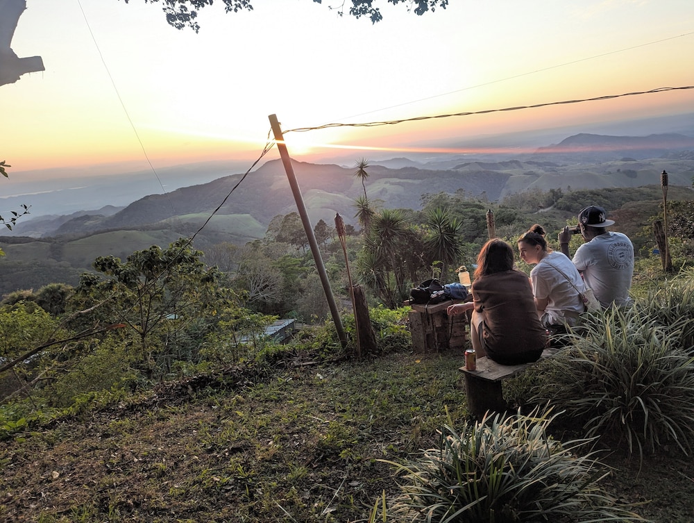 Campos de Oro Wilderness Lodge