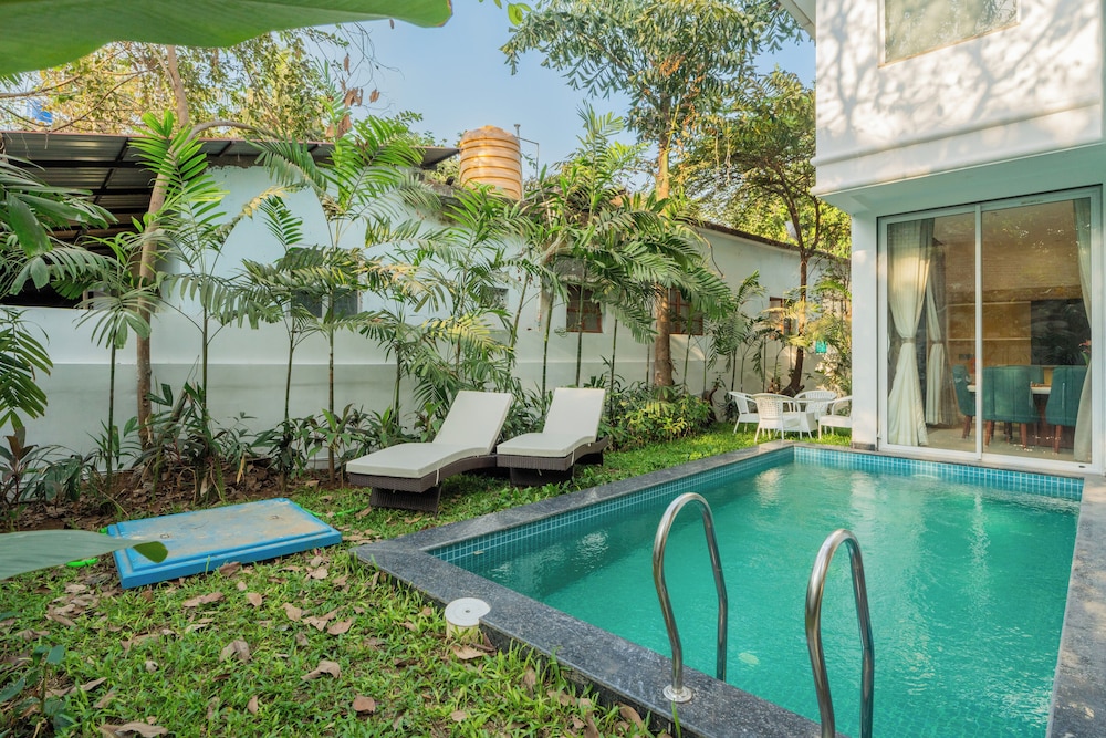 ELIVAAS Laguna Camellia | Luxe 4 BHK Villa Near Popular Beaches with Private Pool
