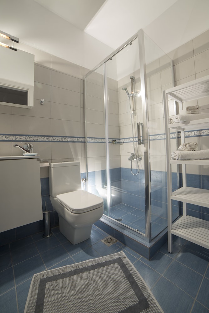Almyra Guesthouses
