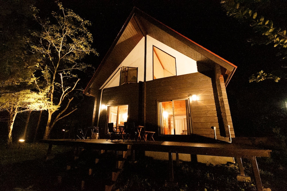 Loghouse Seseragi view 2