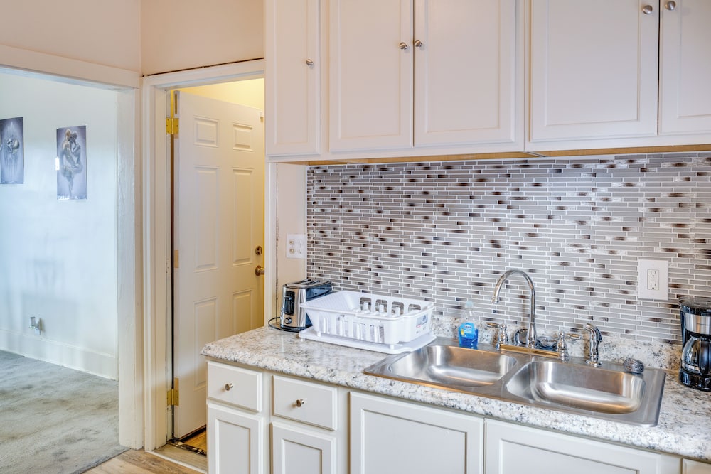 Apt 9 Mi to Campus Martius & Downtown Detroit