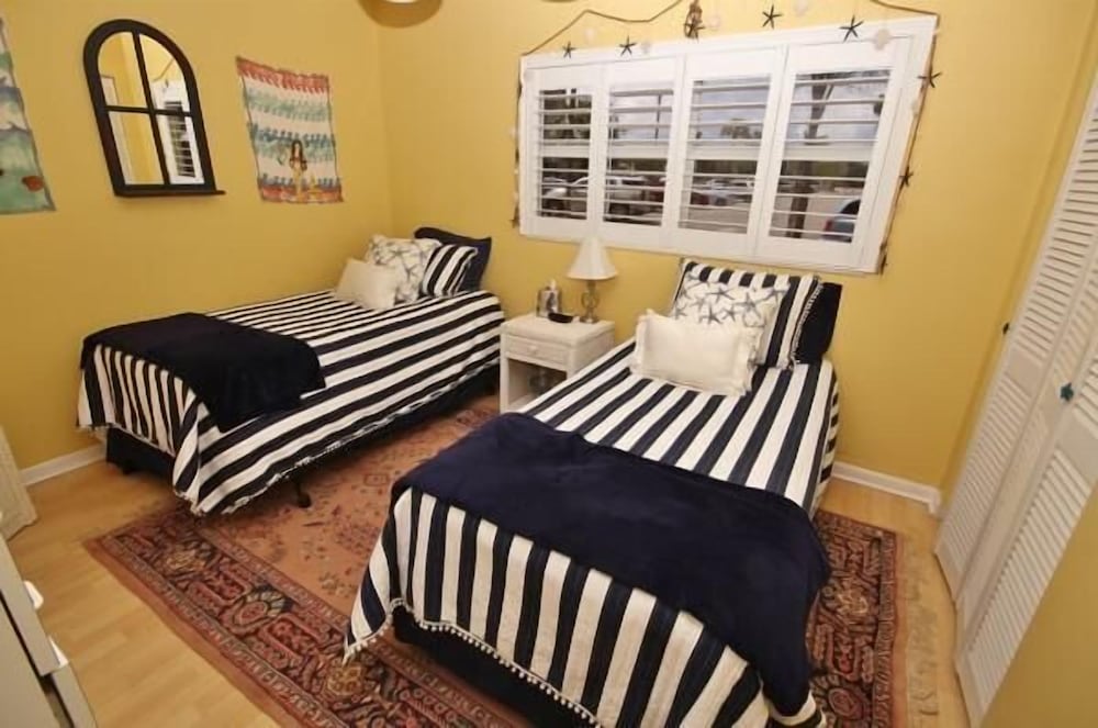 Sea Coast Gardens III 2 Bedroom Condo by Great Ocean Condos