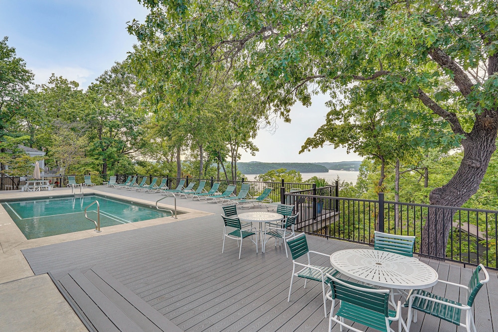 Luxury Lake Home, Amazing Views, Resort Amenities