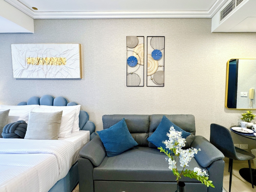 Cosmos Living Delightful Studio