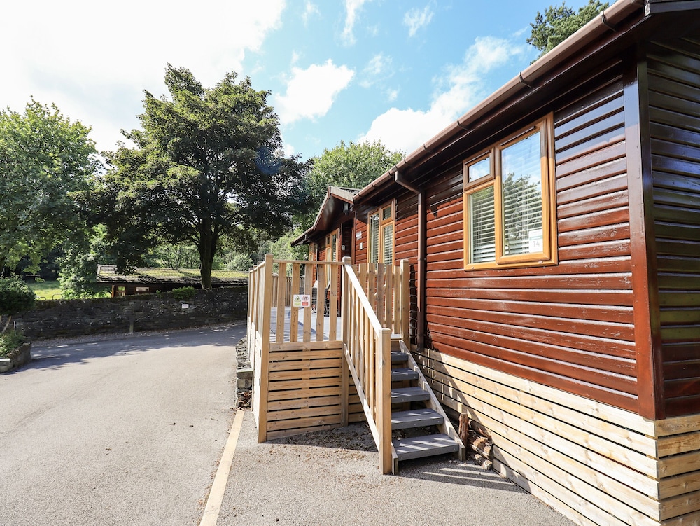 Jacmar Lodge