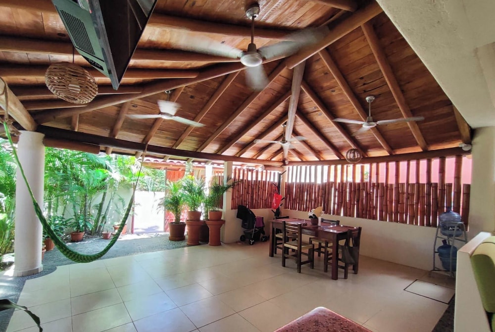 Casita Ángel Feliz