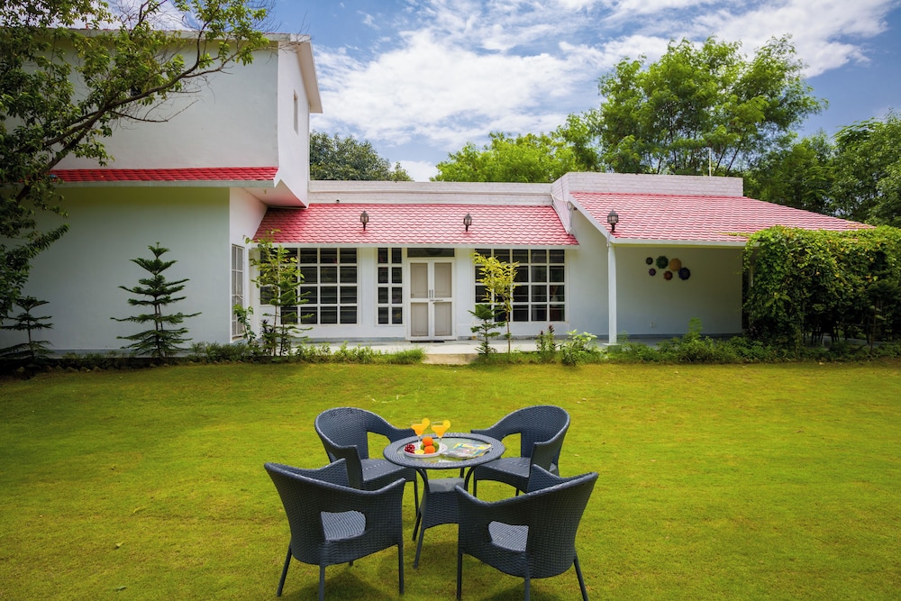 Raha Farms Pet friendly Resort ELIVAAS