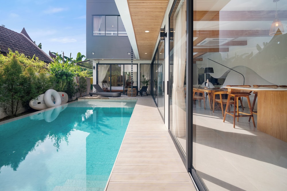 Family Oasis Pool & Beach Nearby V191