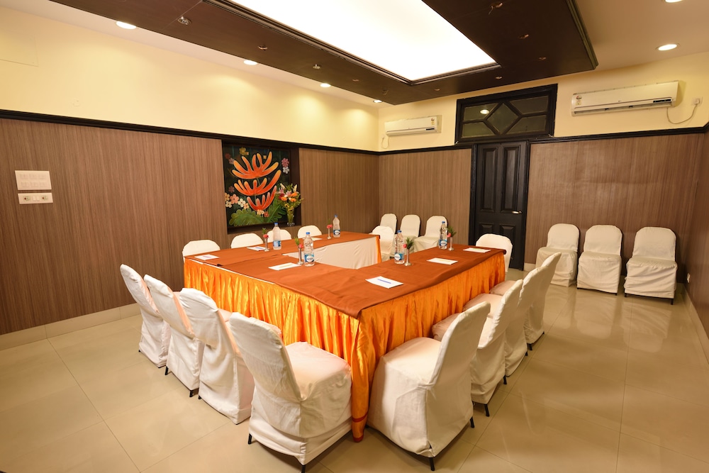 meeting & event spaces