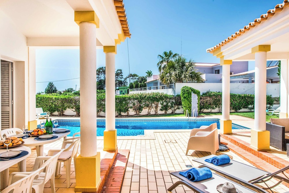 Villa Candeias