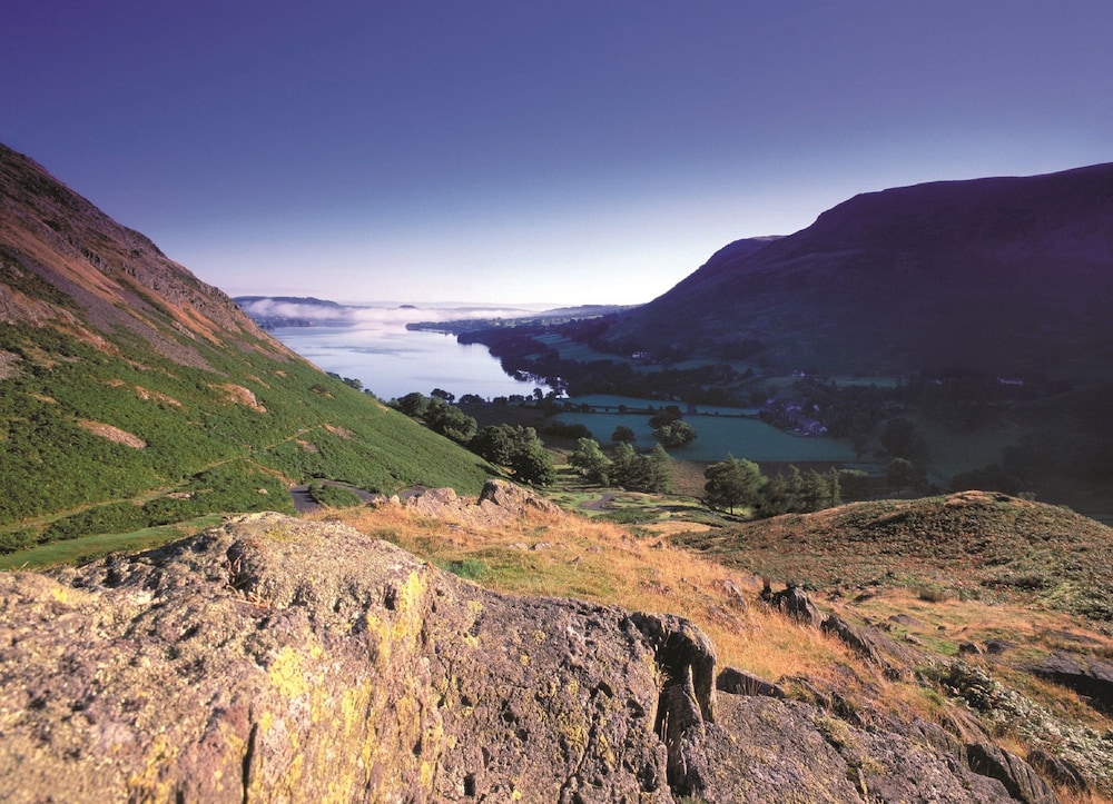 Penrith Vacations - Macdonald Leeming House - Property Image 28