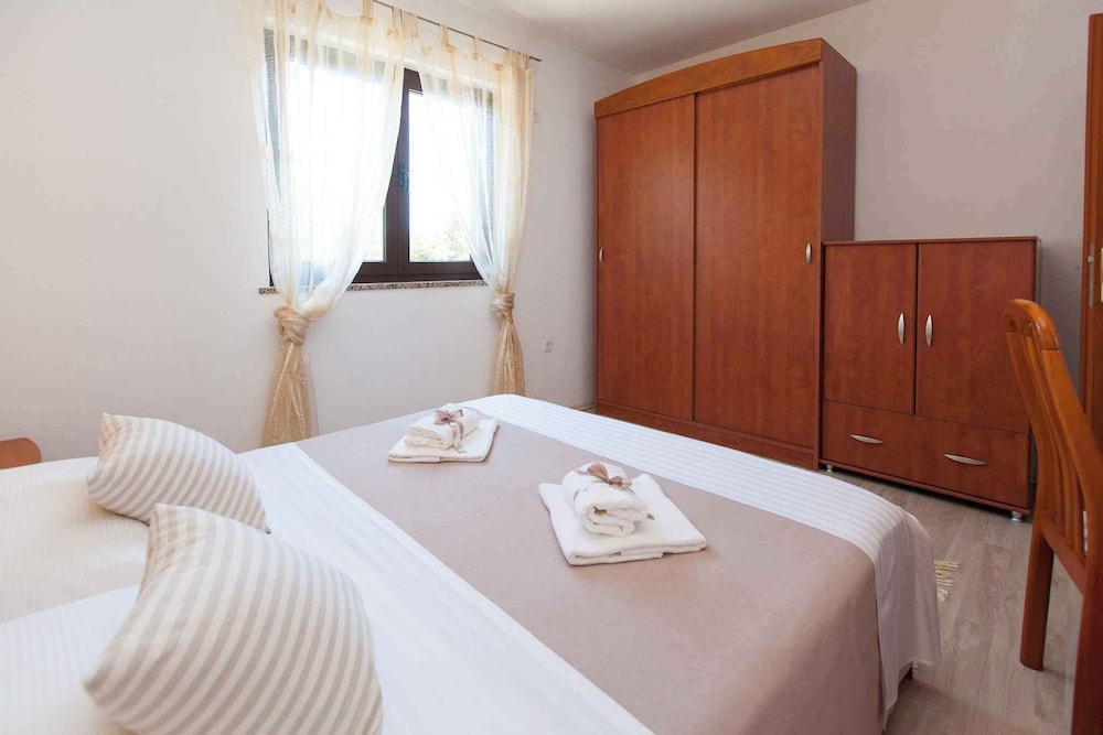 Apartment in Jadranovo 13934