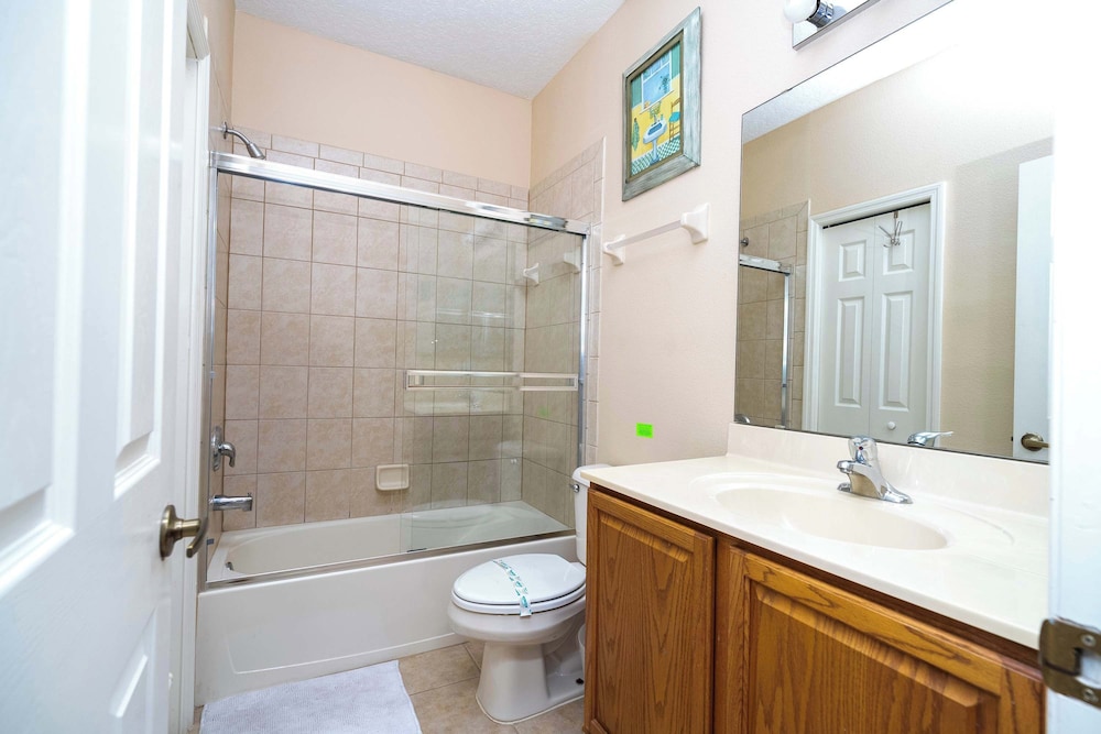 Family Villa w Pool Spa Game Room Near Disney