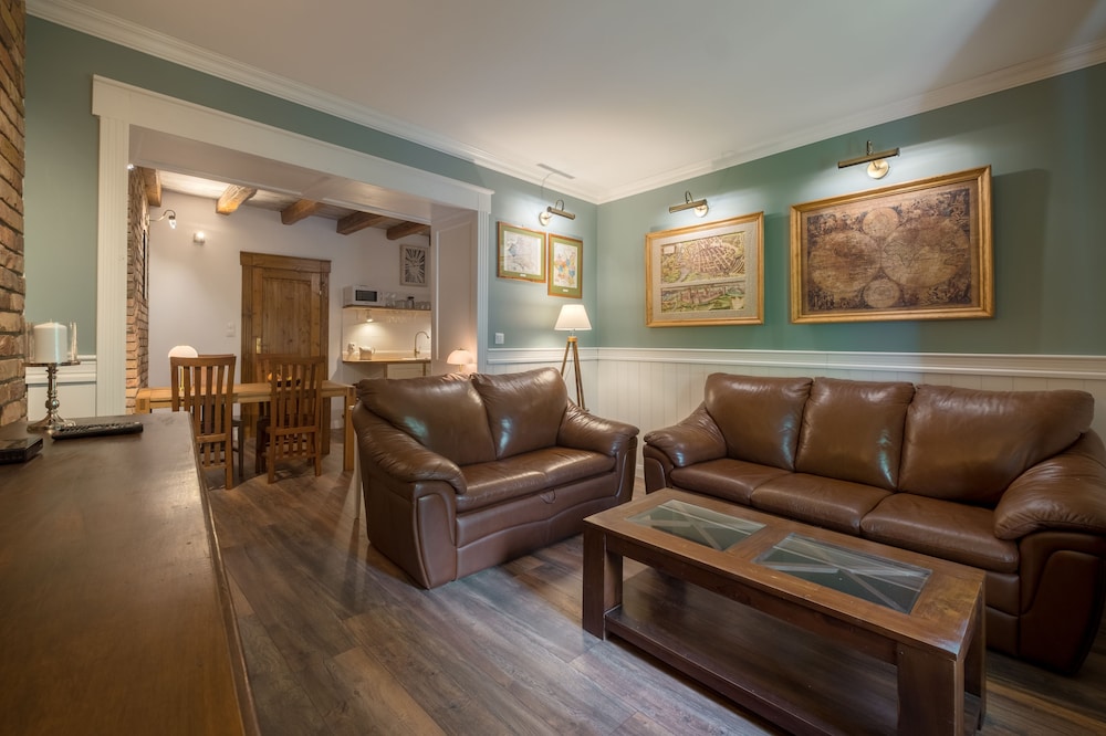 Hotel Old House Apartments Poznań - Image 1