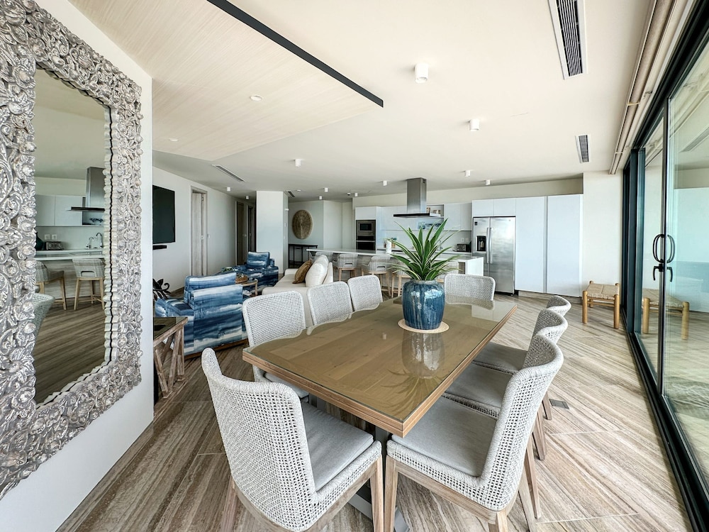 3BR Ground Floor Condo With Direct Pool Access