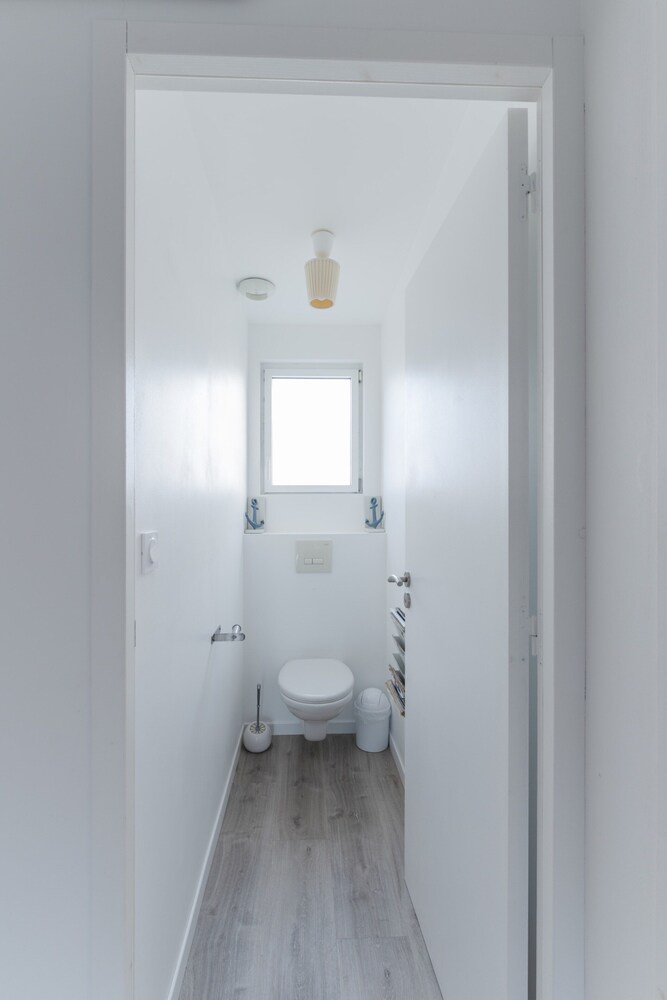 Apartment in Ploudalmezeau Near Treompan Beach