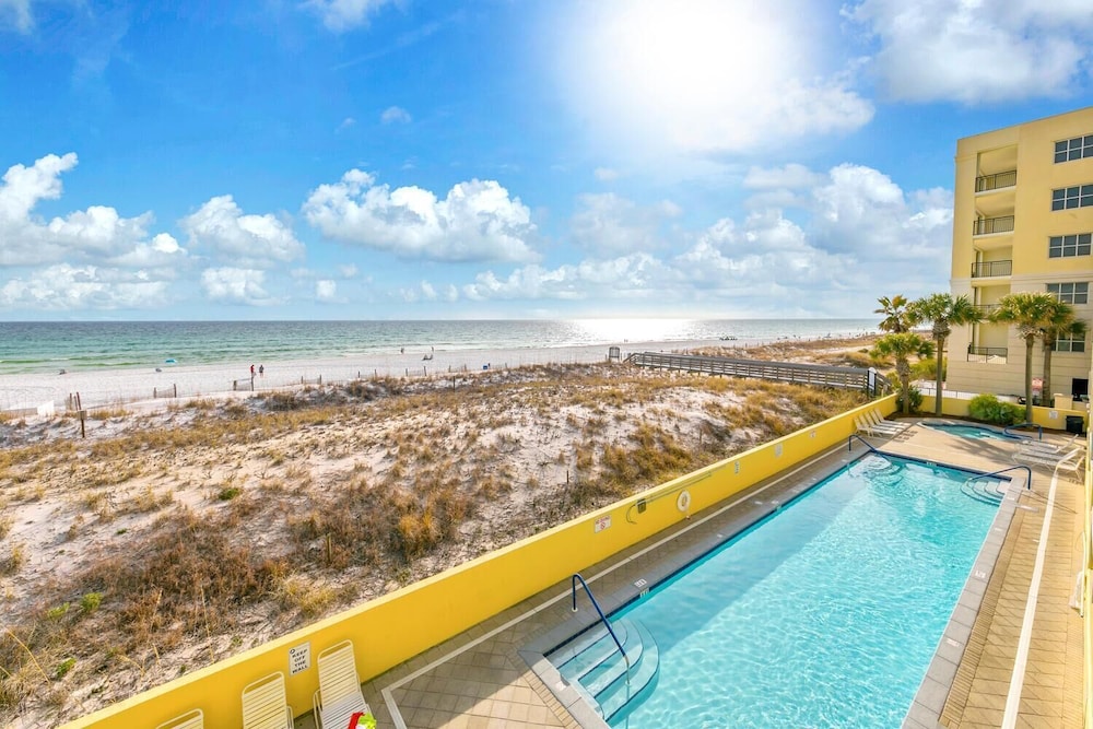 Pelican Isle 211- Sugar Sands Retreat