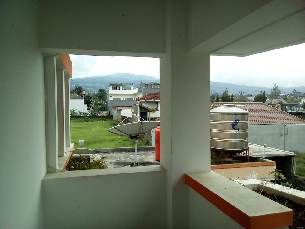 Simply Homy Guesthouse Graha Puspa