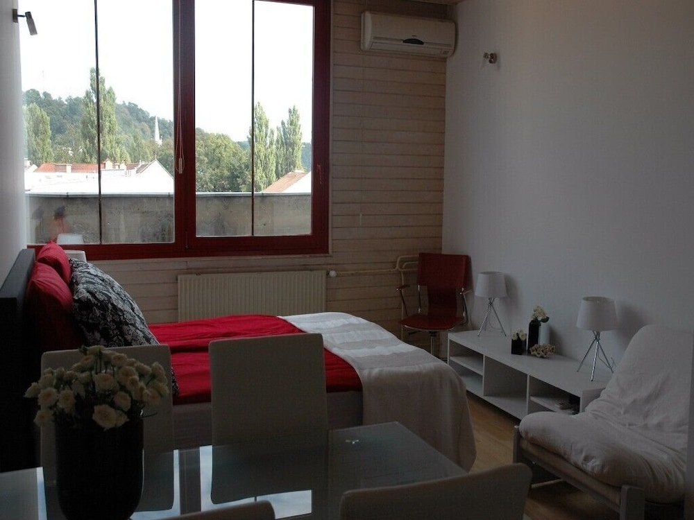 AI Apartments view 4