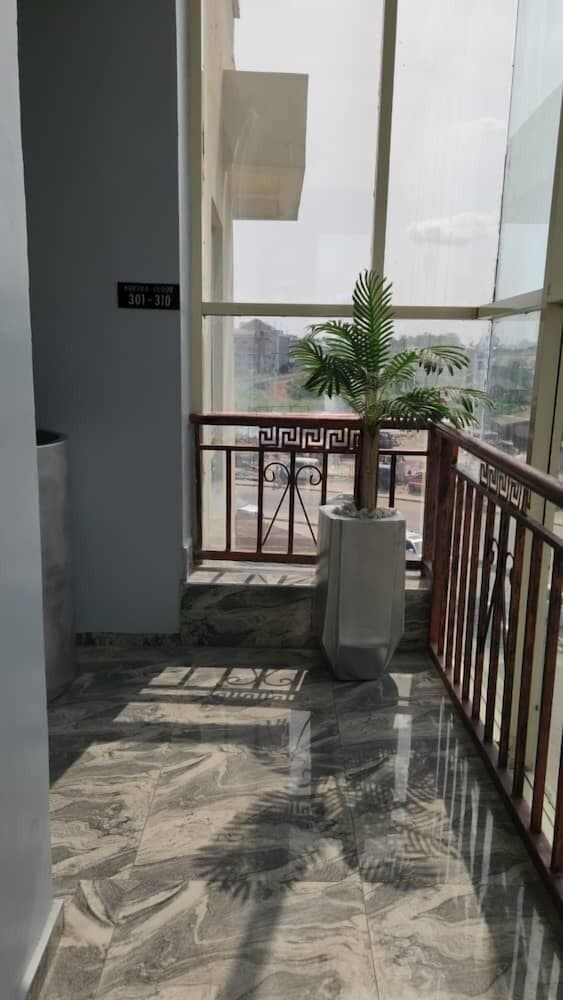Ceetran Hotels
