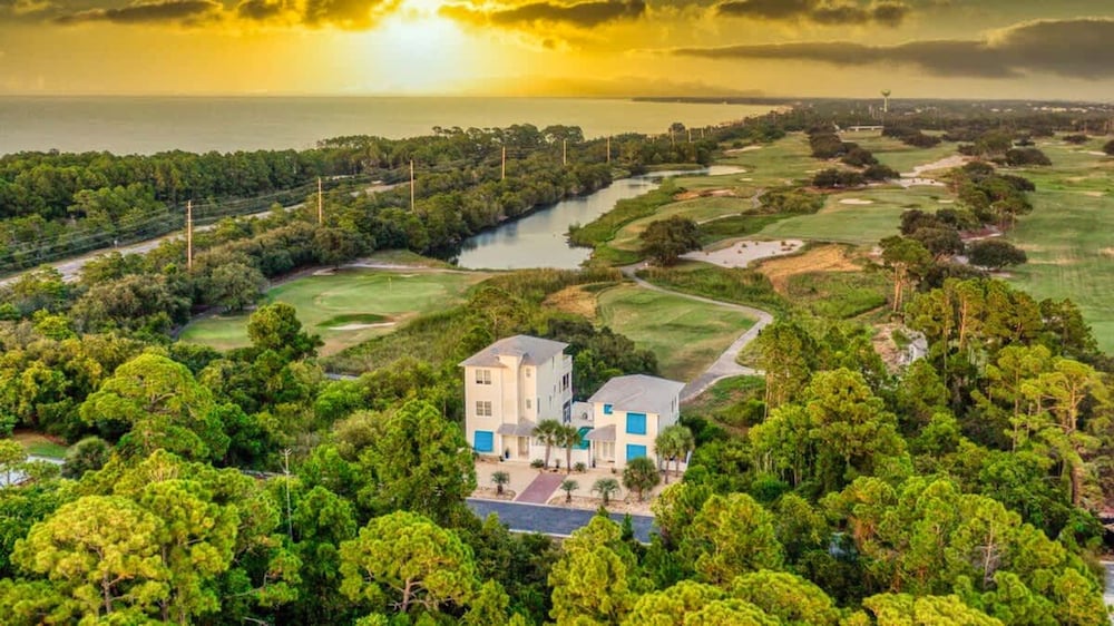 Beach Walk Retreat Heated Pool Golf Views Main Guest House Sleeps 15
