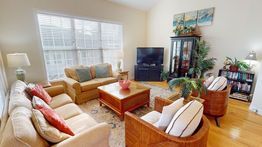 Tranquility House by Tybee Vacation Rentals