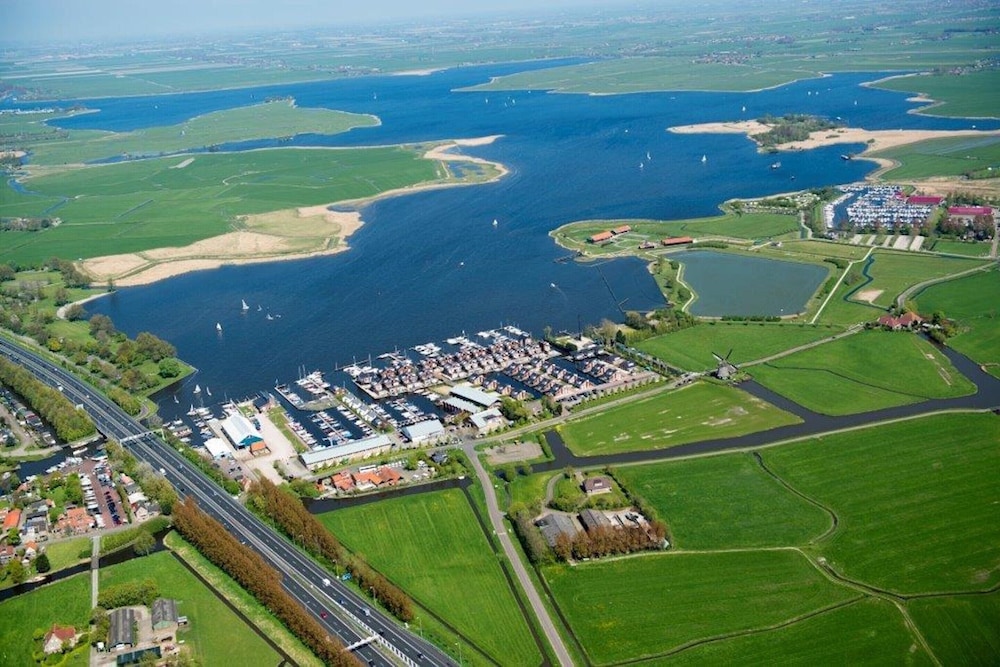 Beautiful House With AC, in the Port of Uitgeest