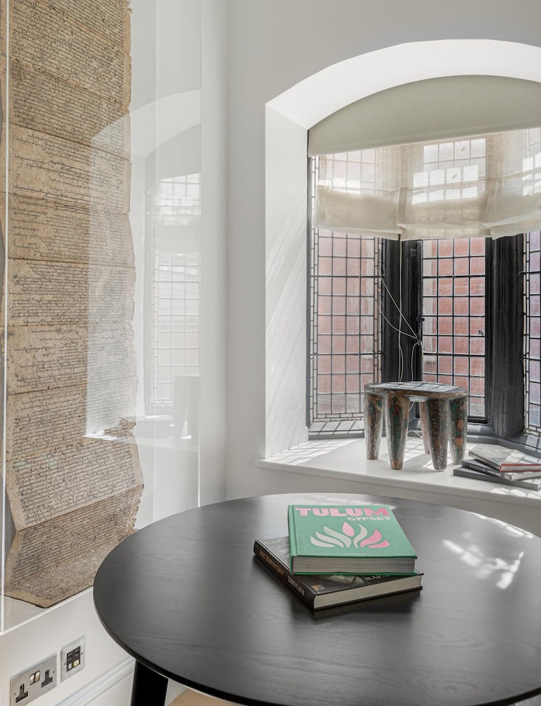 Luxury Suite in Cadogan Square II