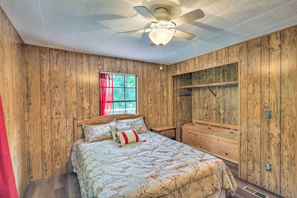 Suwannee Riverfront Home: Grill, Near Springs - Property Image 27