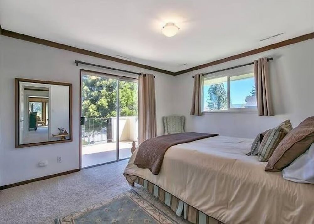 2148 Inverness Drive 3 Bedroom Home