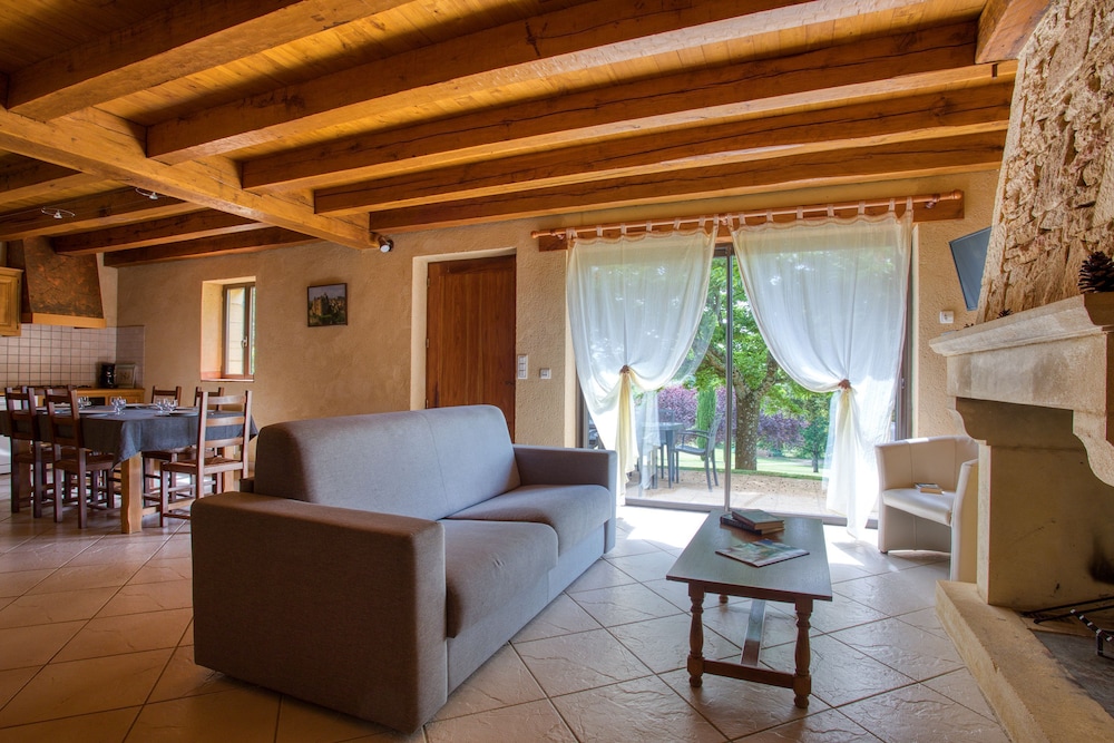 Combas Village De Gites