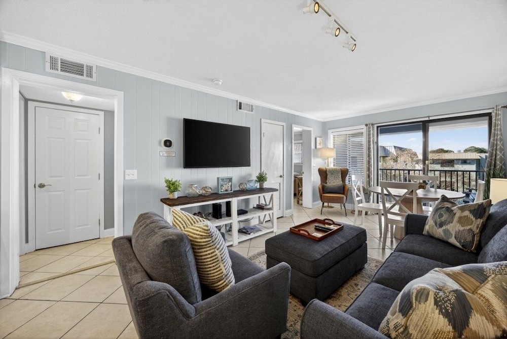 Coco Cabana - Monthly Rates Available! 2 Bedroom Condo