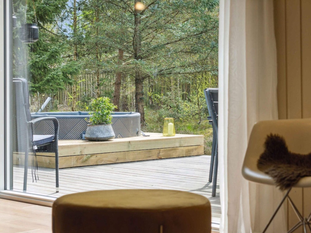 5 Star Holiday Home in Hals