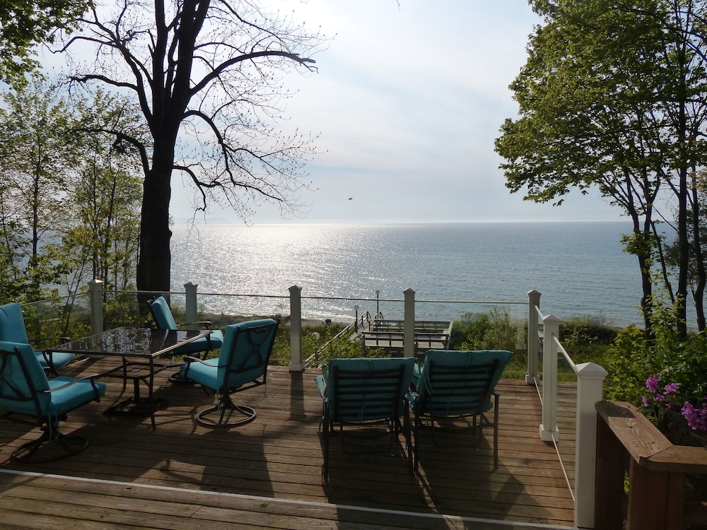 Good Harbor Bay Estate, Lake Michigan