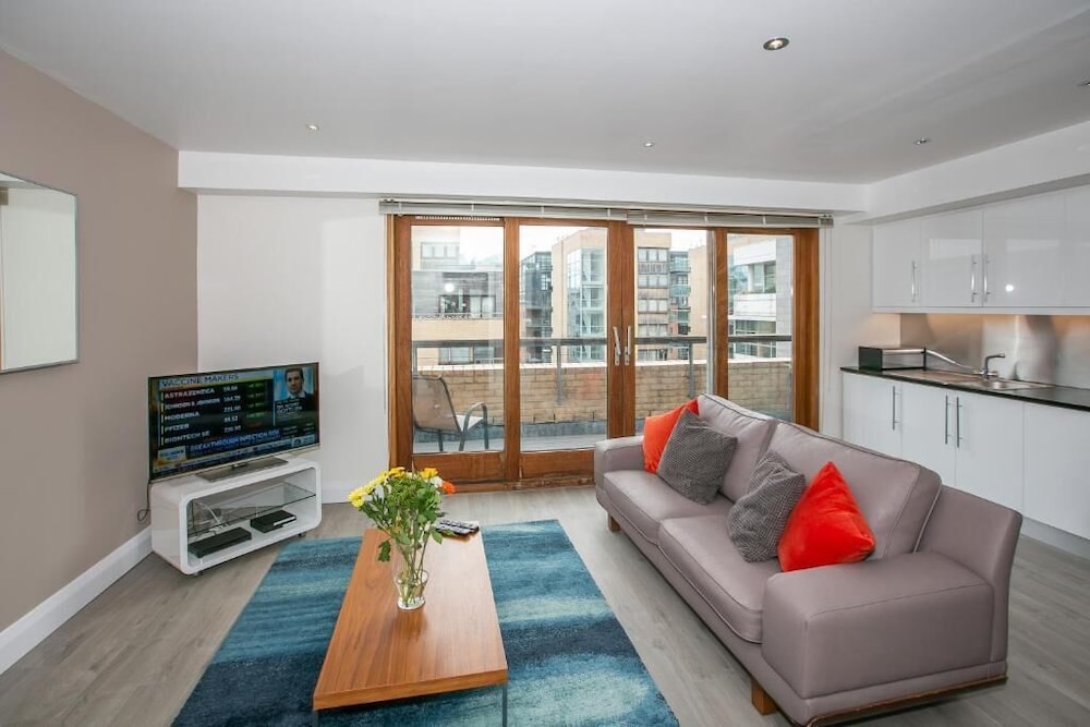 IFSC Townhouse Apartments