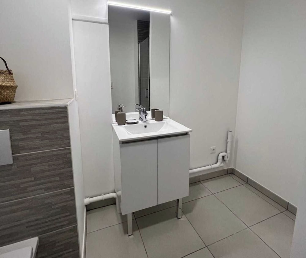 Elegant Appt - 1bdr/2p - Near Paris & La Defense