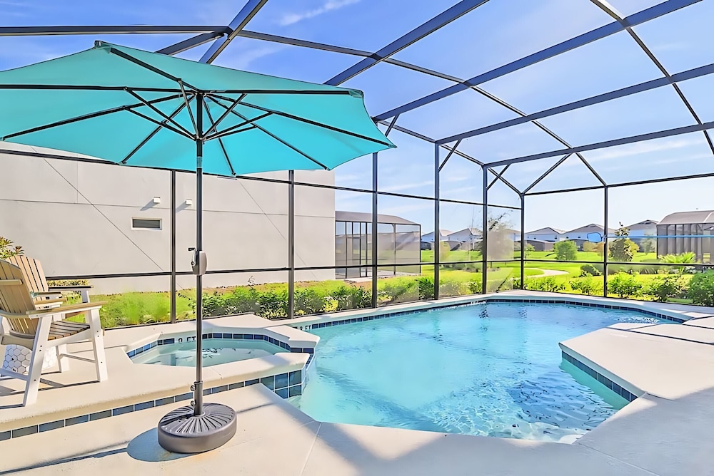 Upstay Luxury Resort Home w Private Pool & Hot Tub